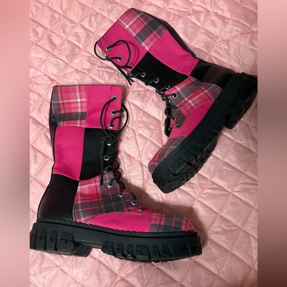 dELiA*s Shoes - Delia’s Pink Patchwork Plaid Combat Boots